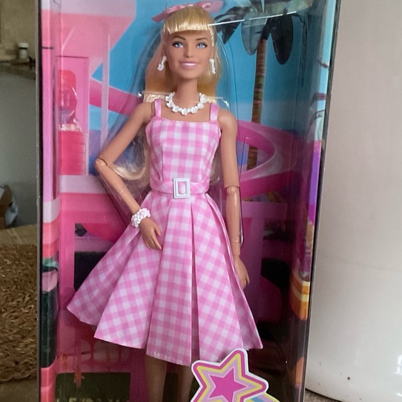 BARBIE THE MOVIE COLLECTIBLE DOLLS SET . - Picture 6 of 14